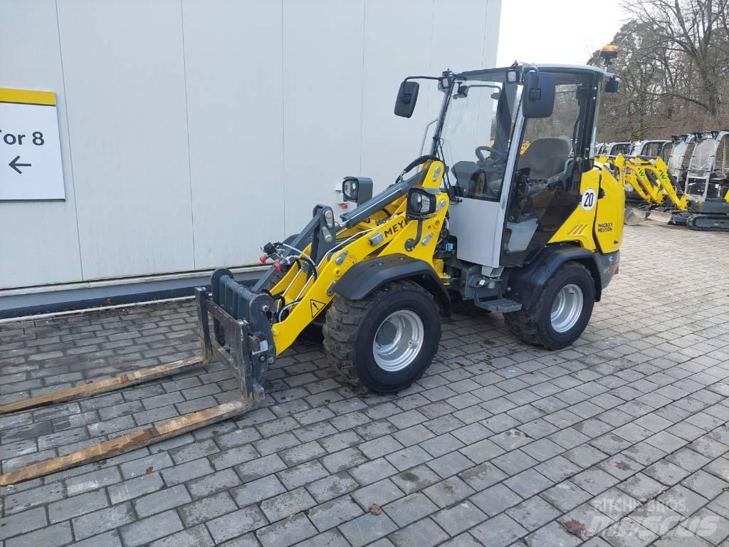 Wacker Neuson WL28 輪胎式裝載機