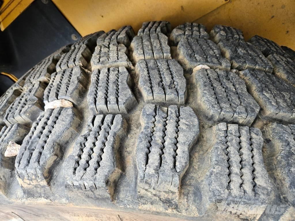 CAT 930 K 輪胎式裝載機