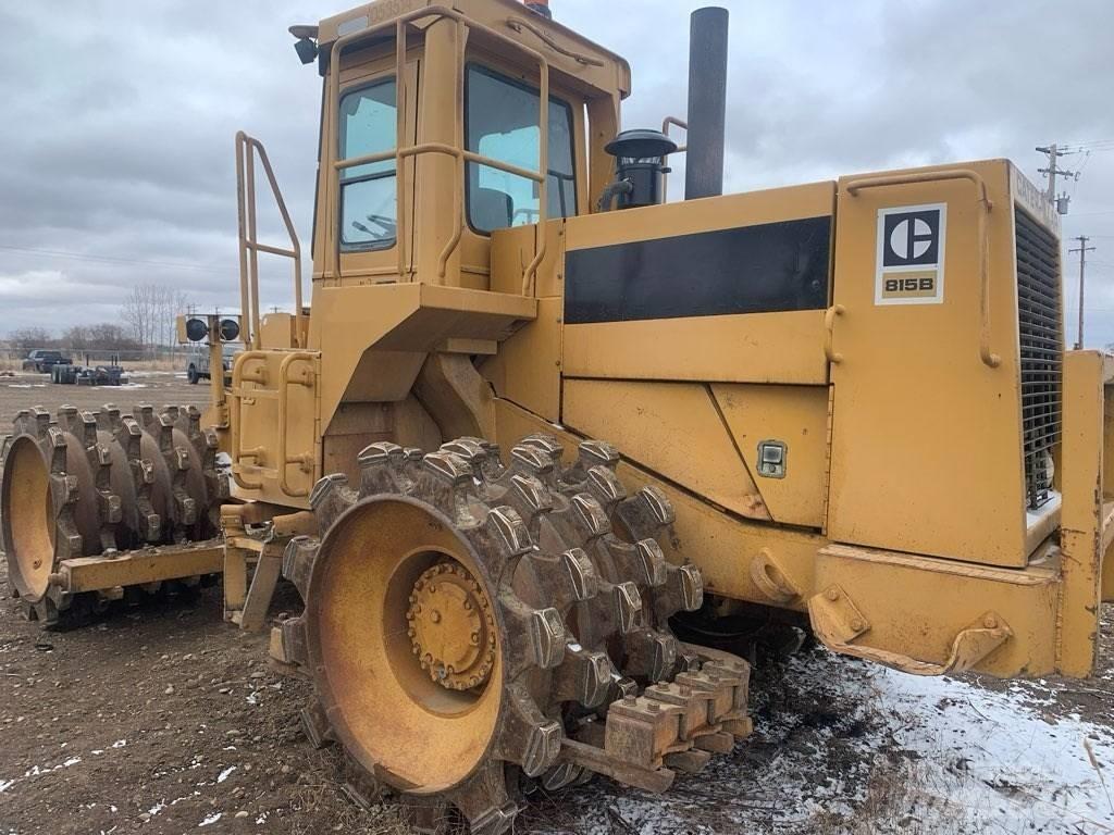 CAT 815 B 土壤壓實機