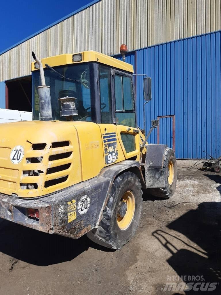 Komatsu WA95-3 輪胎式裝載機
