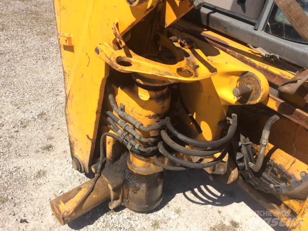 JCB 3 CX 駕駛室與內部