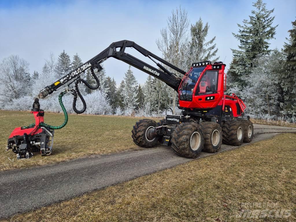 Komatsu 931 XC 收穫機