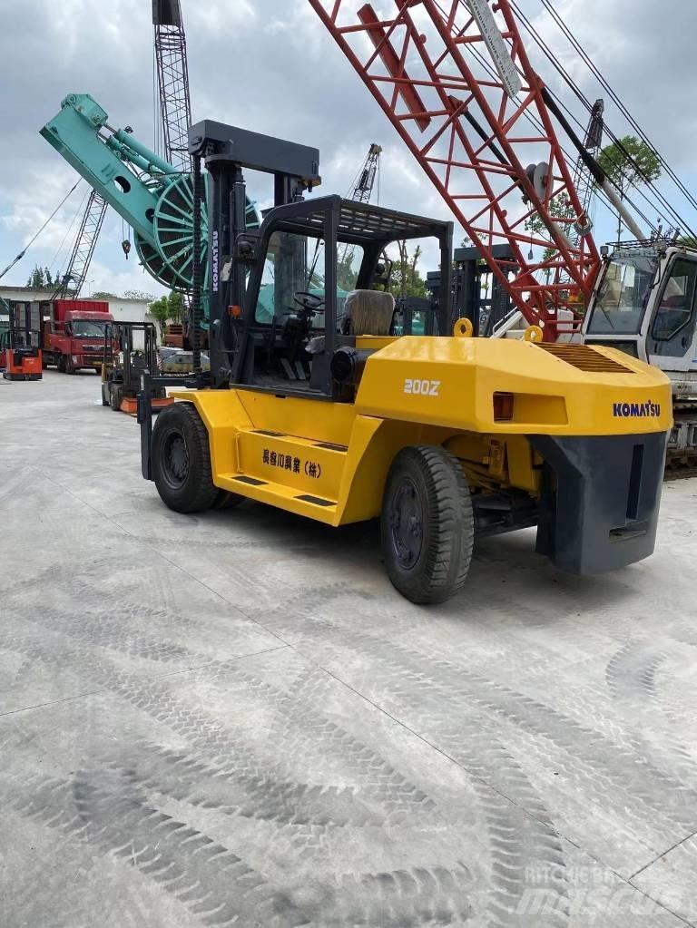 Komatsu FD 160 柴油卡車