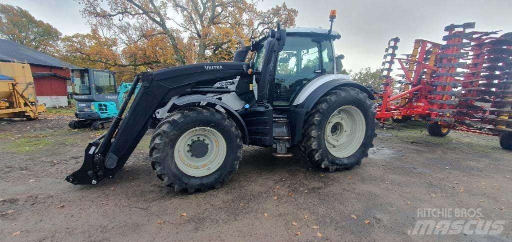 Valtra T 234 Versu 曳引機