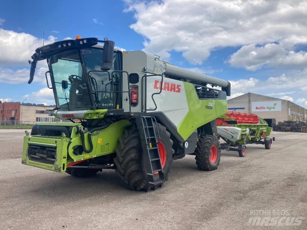 CLAAS Trion 730 聯合收穫機