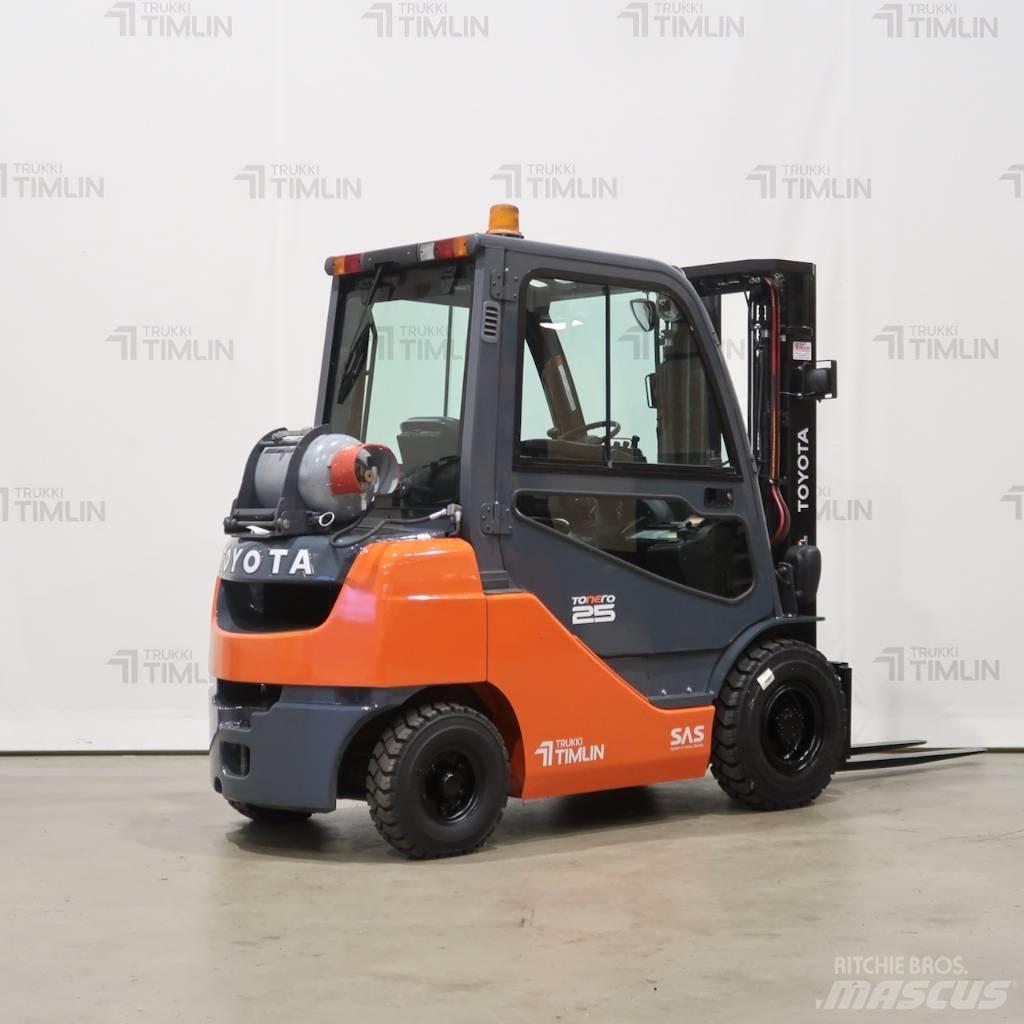 Toyota 02-8FGF25 液化石油氣LPG卡車