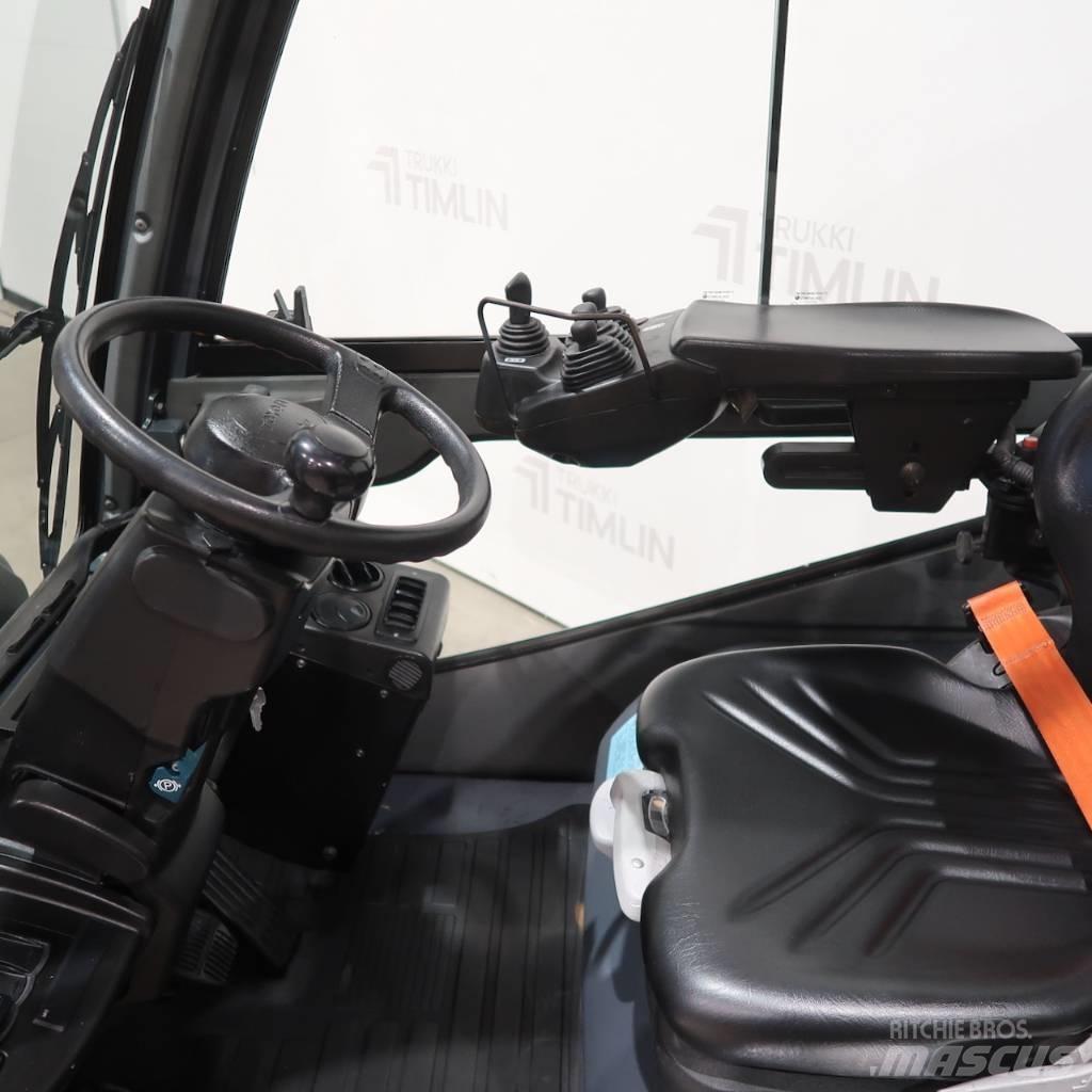 Toyota 02-8FGF25 液化石油氣LPG卡車