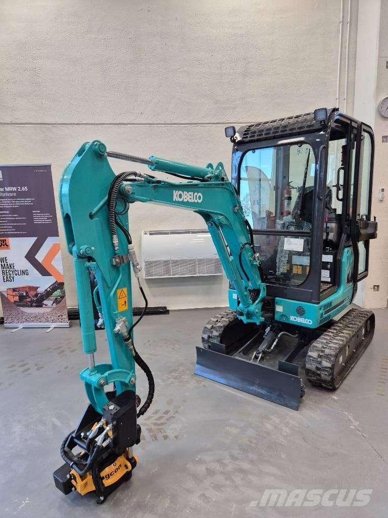 Kobelco SK 17 SR-3E 小型挖土機/掘鑿機<7t(小型挖掘機)