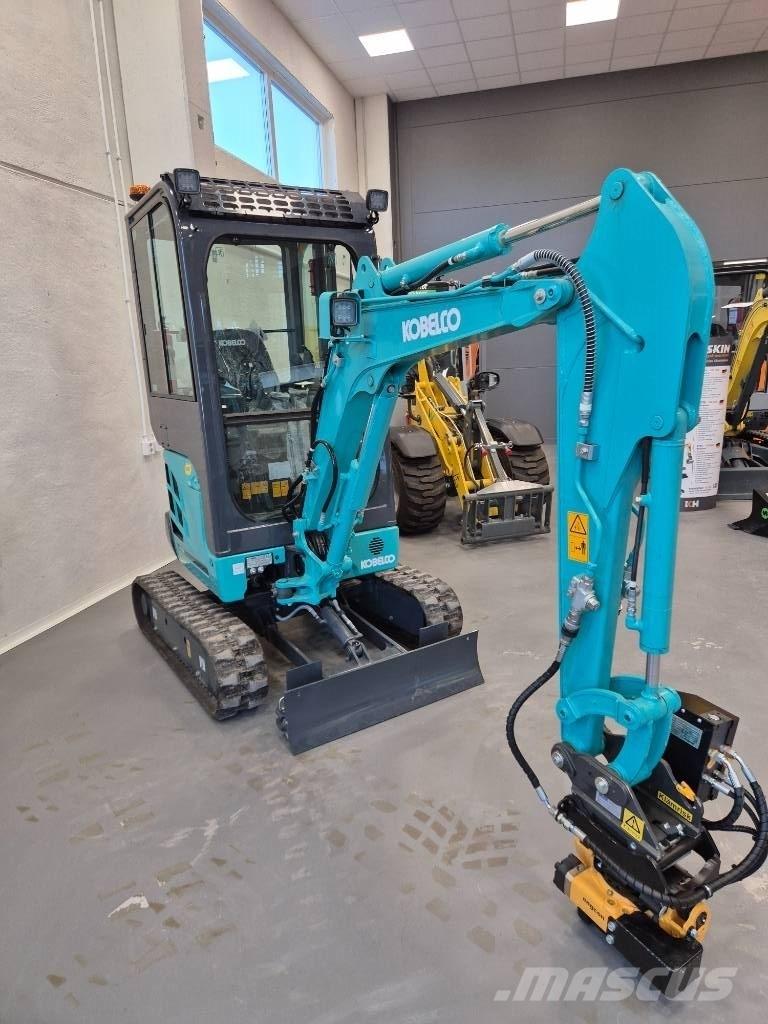 Kobelco SK 17 SR-3E 小型挖土機/掘鑿機<7t(小型挖掘機)