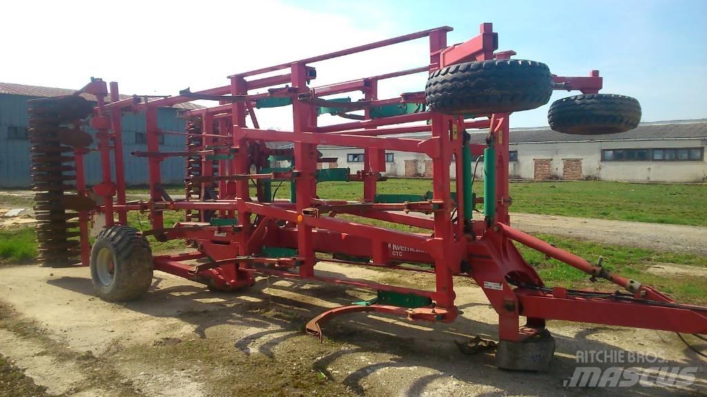 Kverneland CTC400 中耕管理機