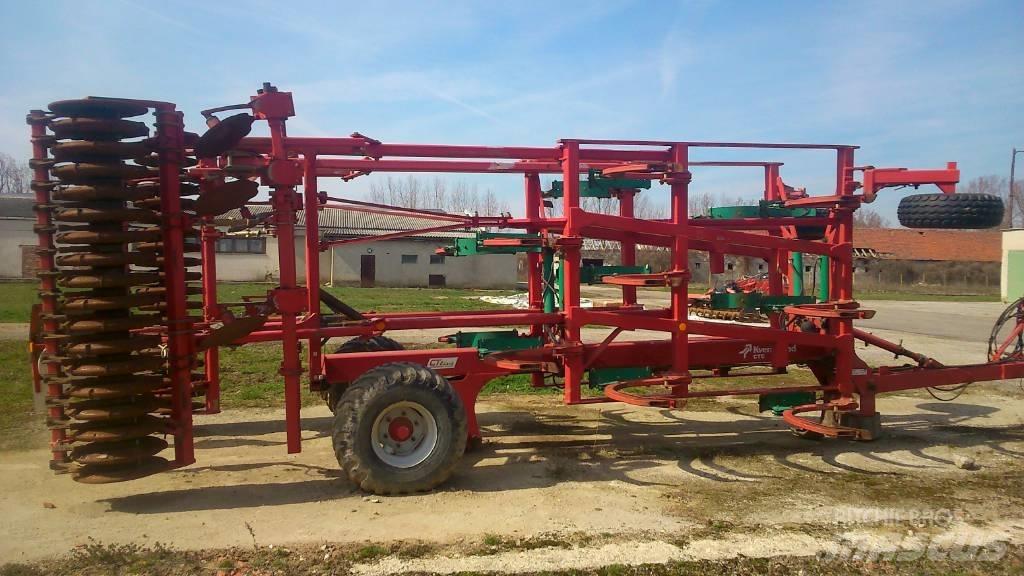 Kverneland CTC400 中耕管理機