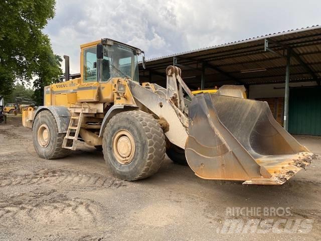 Volvo L 150 輪胎式裝載機