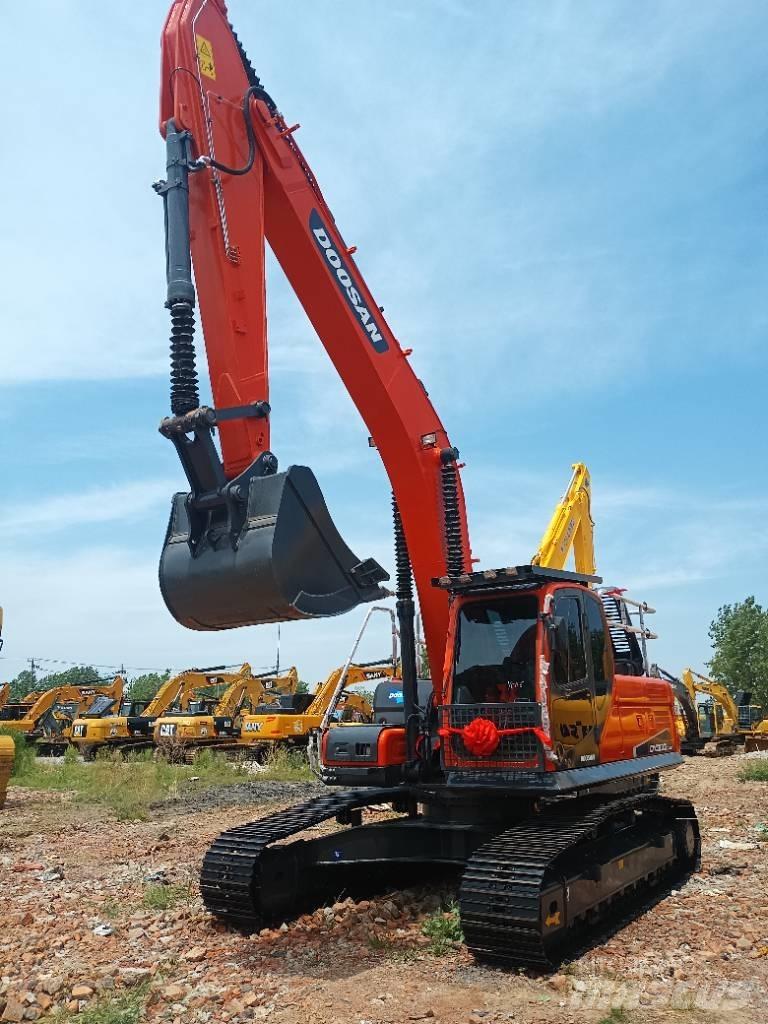 Doosan DX300LC 履帶式 挖土機/掘鑿機/挖掘機