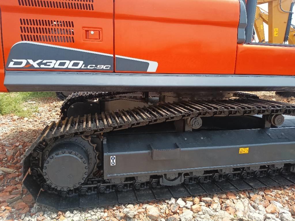 Doosan DX300LC 履帶式 挖土機/掘鑿機/挖掘機
