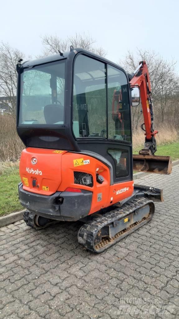 Kubota KX019-4 小型挖土機/掘鑿機<7t(小型挖掘機)
