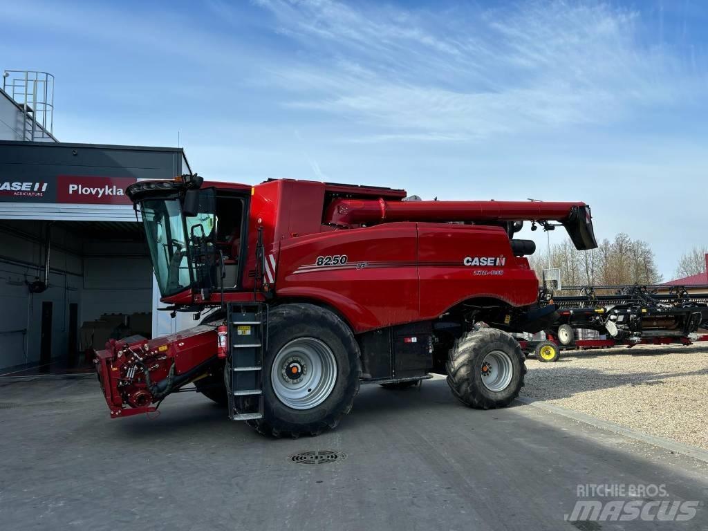 Case IH 8250 聯合收穫機