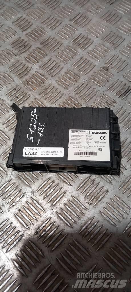 Scania R 440.    1847369 電子設備