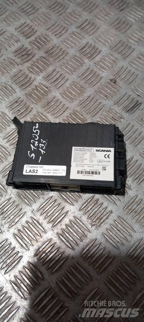 Scania R 440.    1847369 電子設備