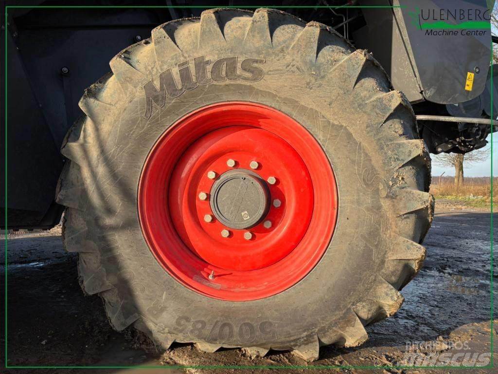 CLAAS Lexion 8700 TT 聯合收穫機