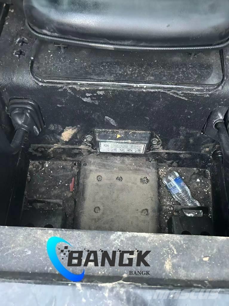  EARTHFORCE S300 多功能裝載機