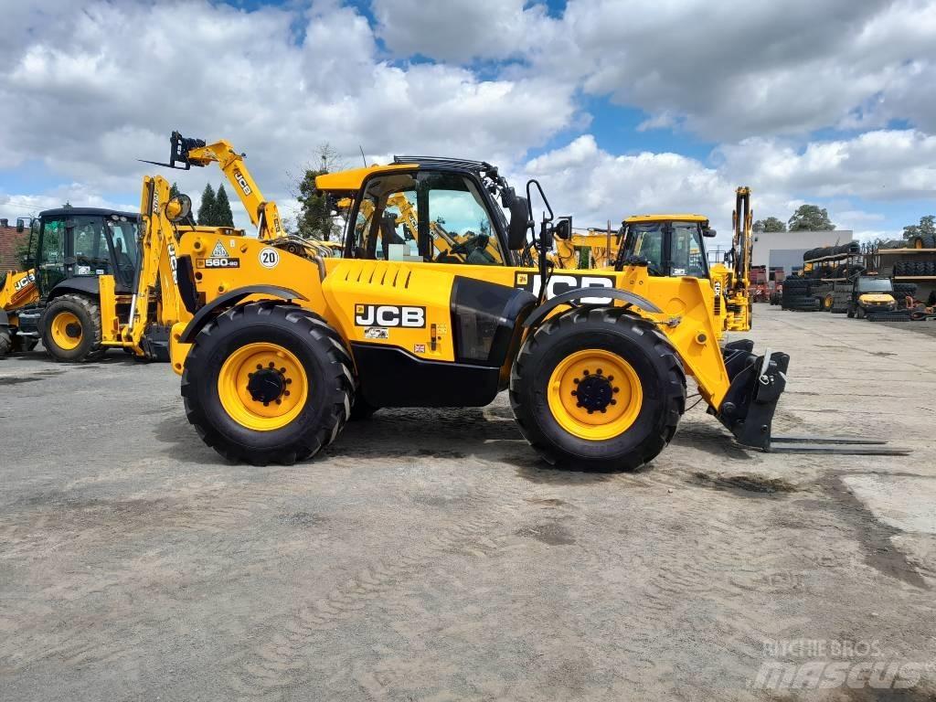 JCB 560-80 WM 伸縮輪式裝載機