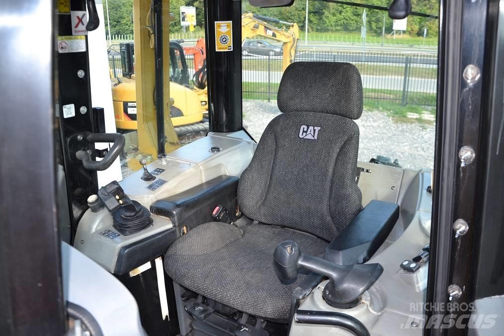 CAT D 6 N LGP 履帶推土機