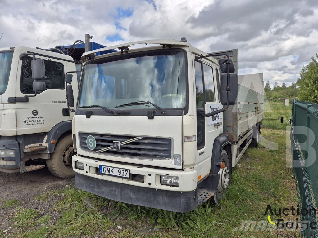 Volvo FL6 平板式/側卸式卡車