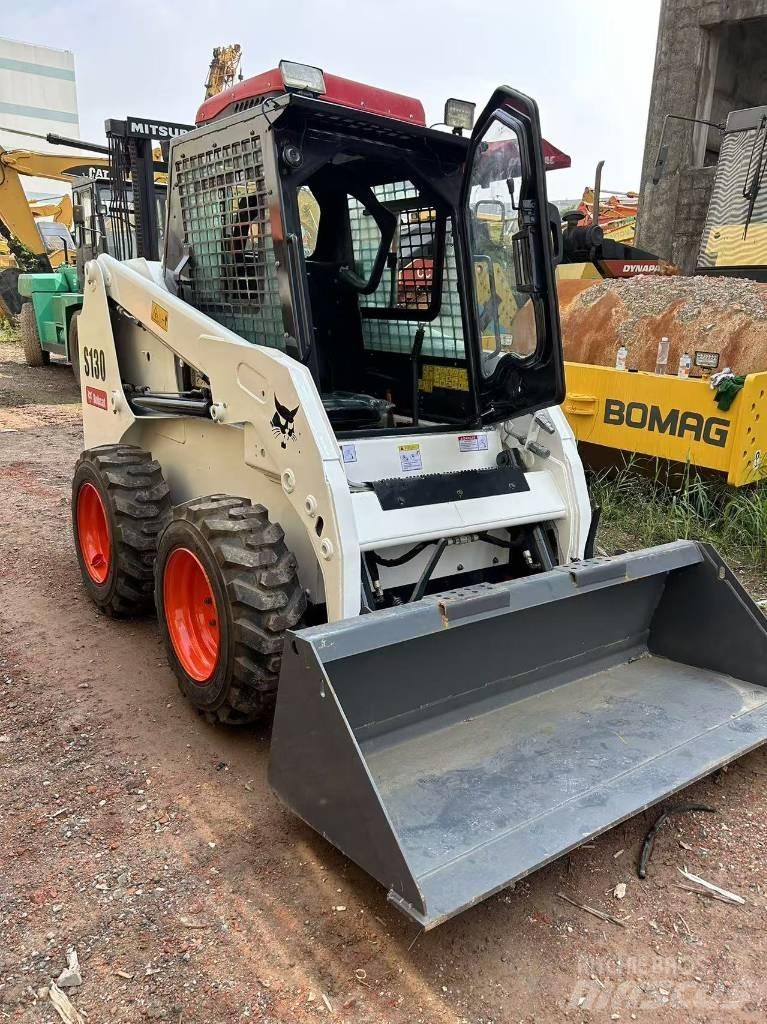 Bobcat S 130 滑移轉向裝載機