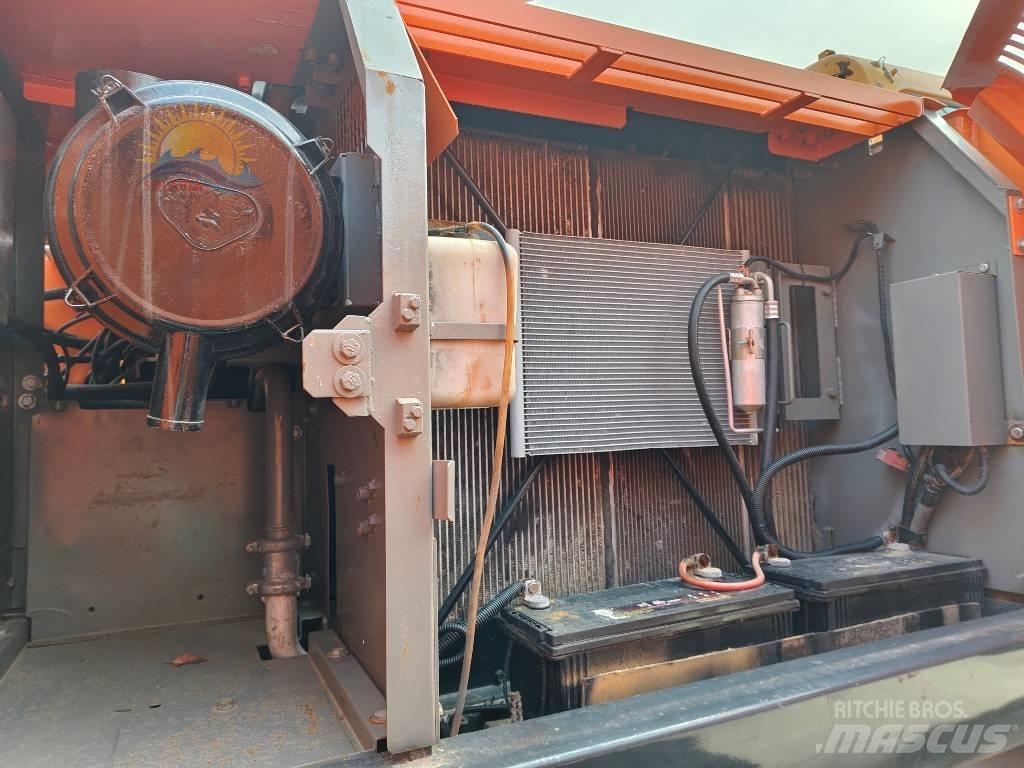 Hitachi ZX 210 履帶式 挖土機/掘鑿機/挖掘機