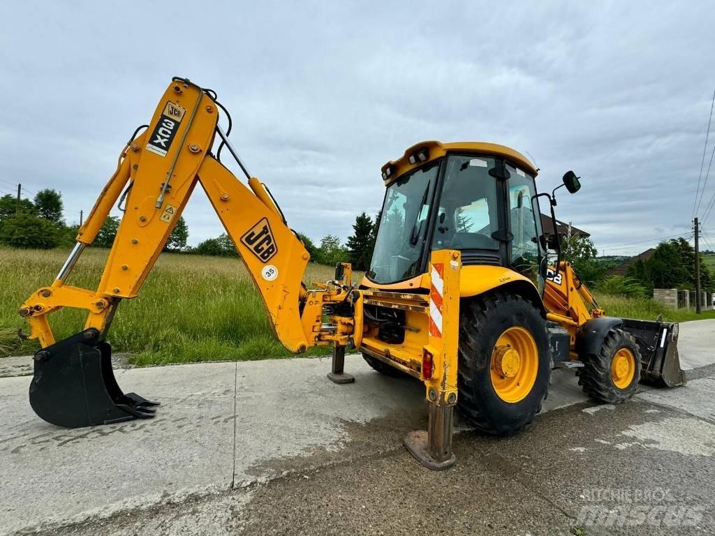 JCB 3CX 反鏟裝載機