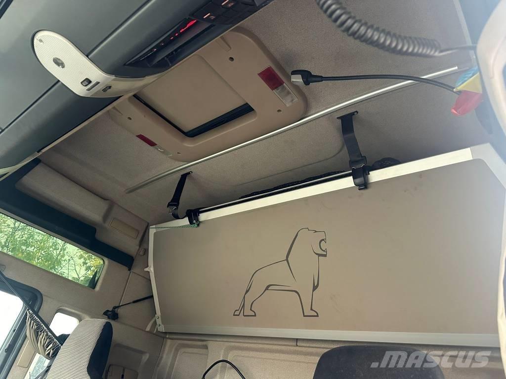 MAN TGX 33.500 林業運輸車