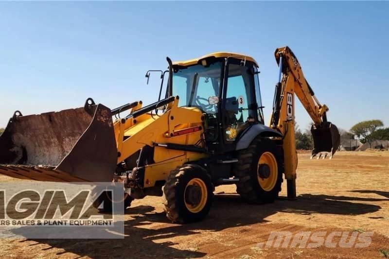 JCB 3CX 反鏟裝載機