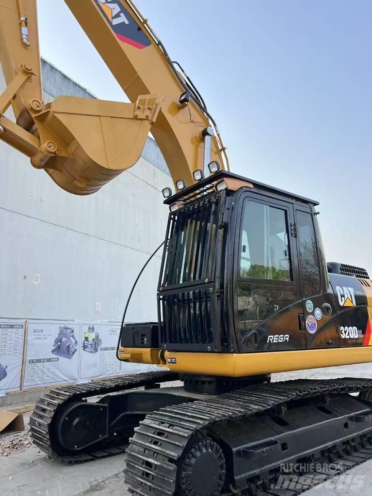 CATERPILLR 320d2 中型挖土機/掘鑿機/挖掘機 7t-12t