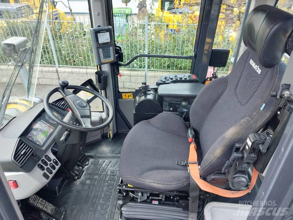Komatsu WA480-8 輪胎式裝載機
