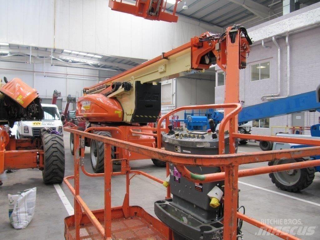JLG 1250 AJP 曲臂高空作業車