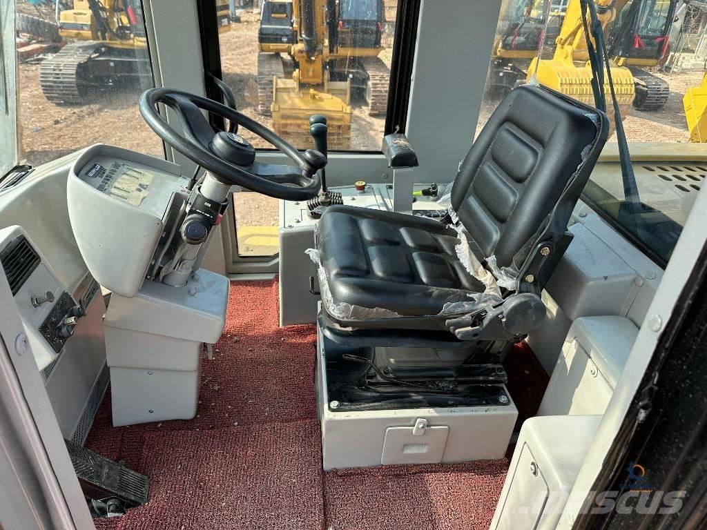 CAT 950 G 輪胎式裝載機