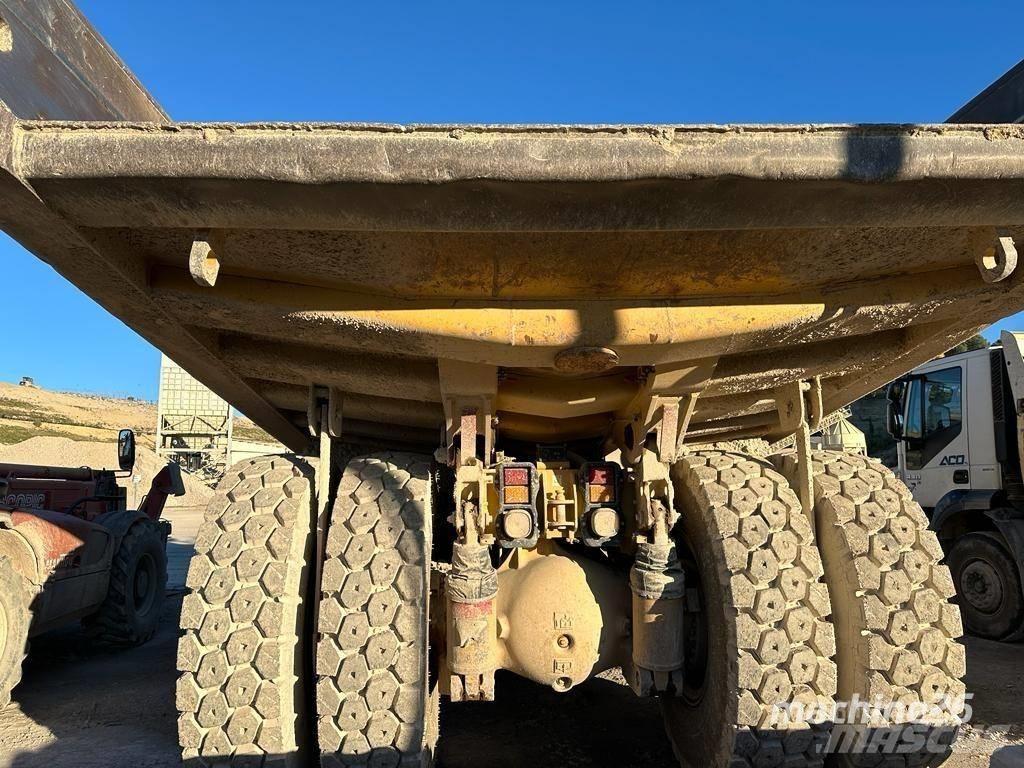 CAT 769 D 剛性傾卸卡車