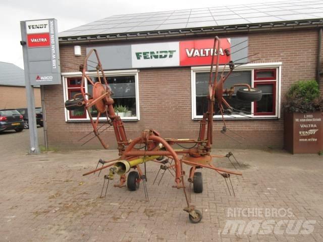 Kuhn gf 5000 耙與翻草機