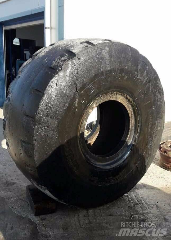 Goodyear 29,5R25 輪胎、車輪和輪圈