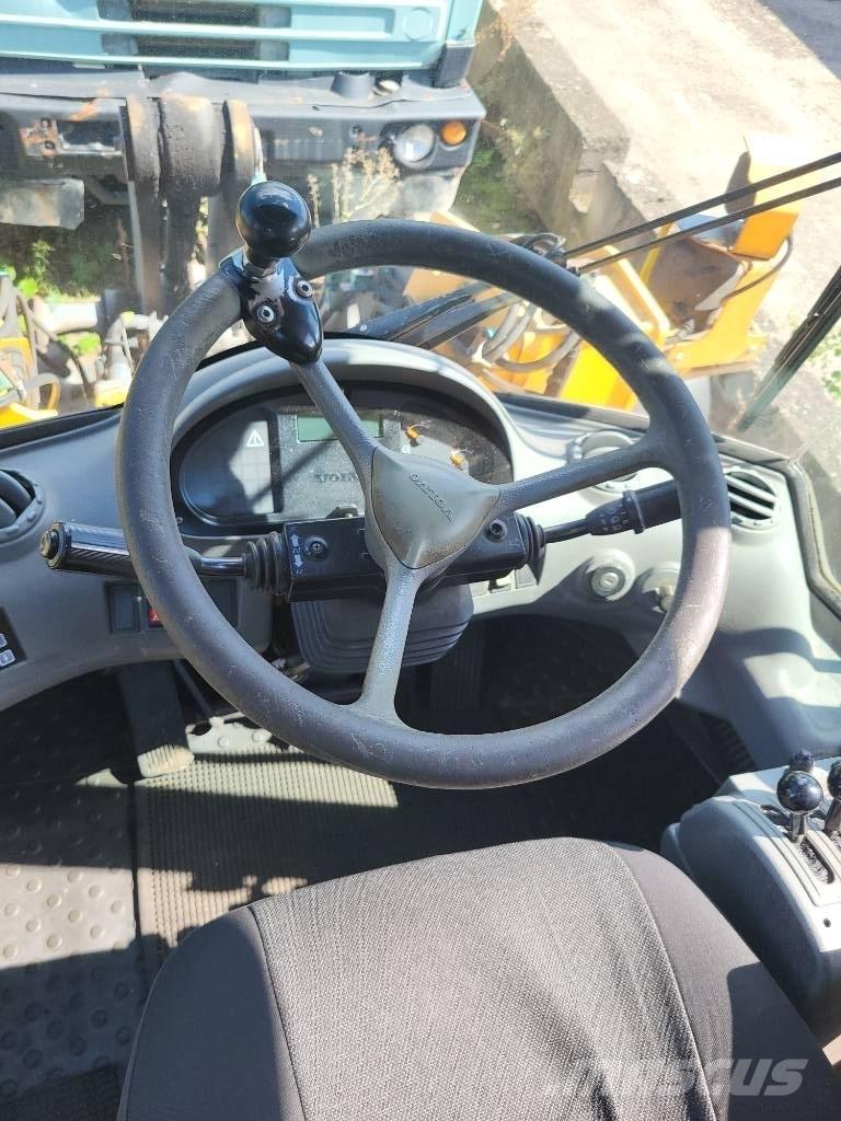 Volvo L 70 E 輪胎式裝載機
