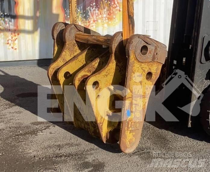 CAT Attache rapide 輪胎式裝載機