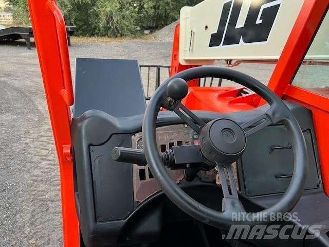 JLG G 6-42 A 伸縮臂操作車