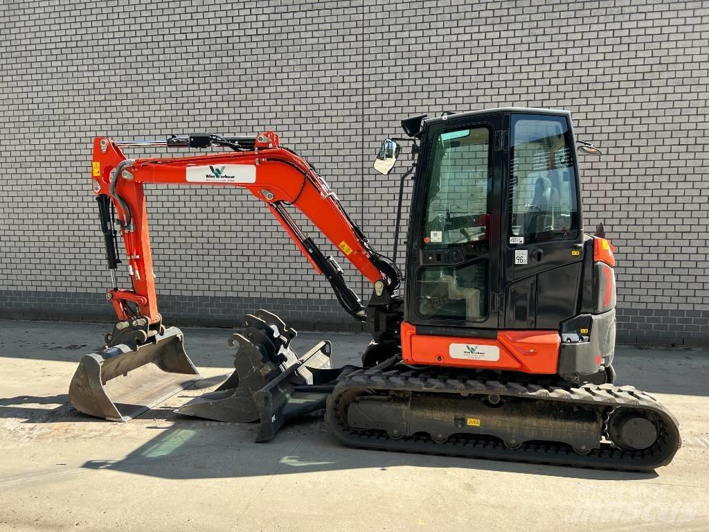 Kubota U 50 小型挖土機/掘鑿機<7t(小型挖掘機)