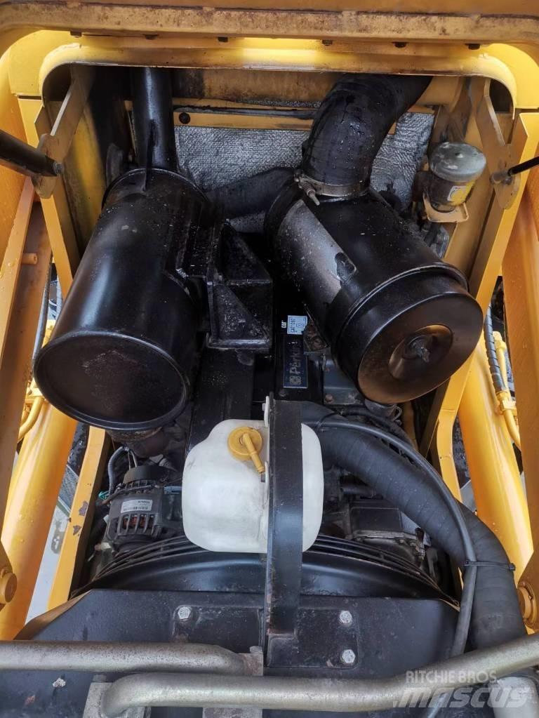 CAT 416 f 反鏟裝載機