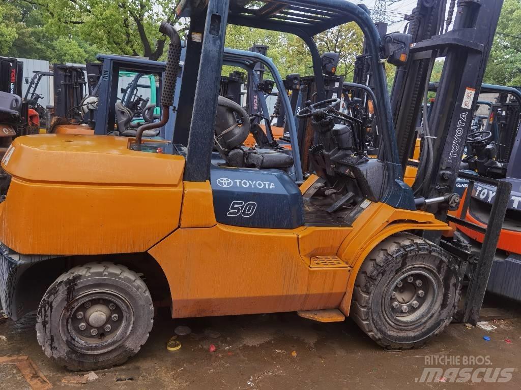 Toyota FD 50 柴油卡車