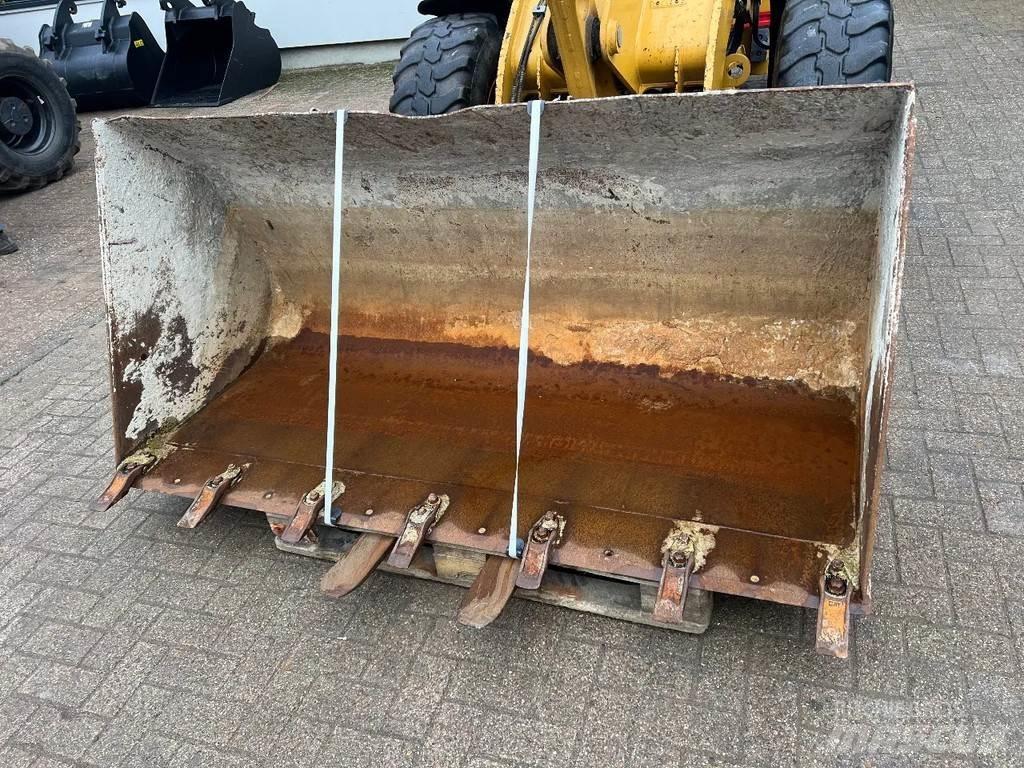 CAT 908M 輪胎式裝載機