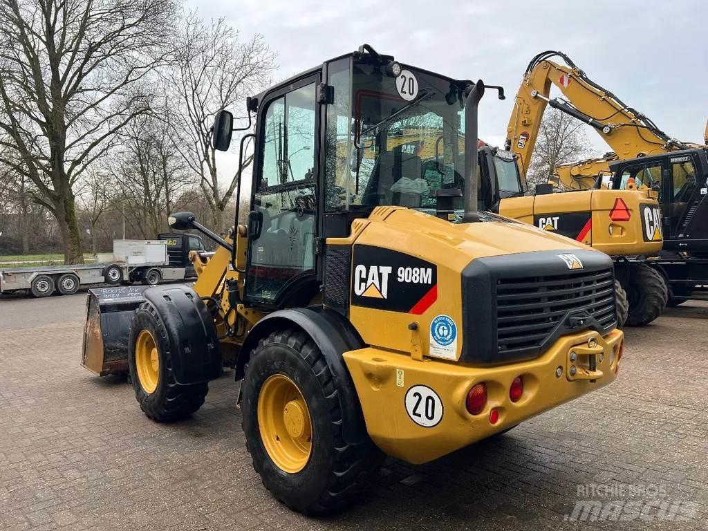 CAT 908M 輪胎式裝載機