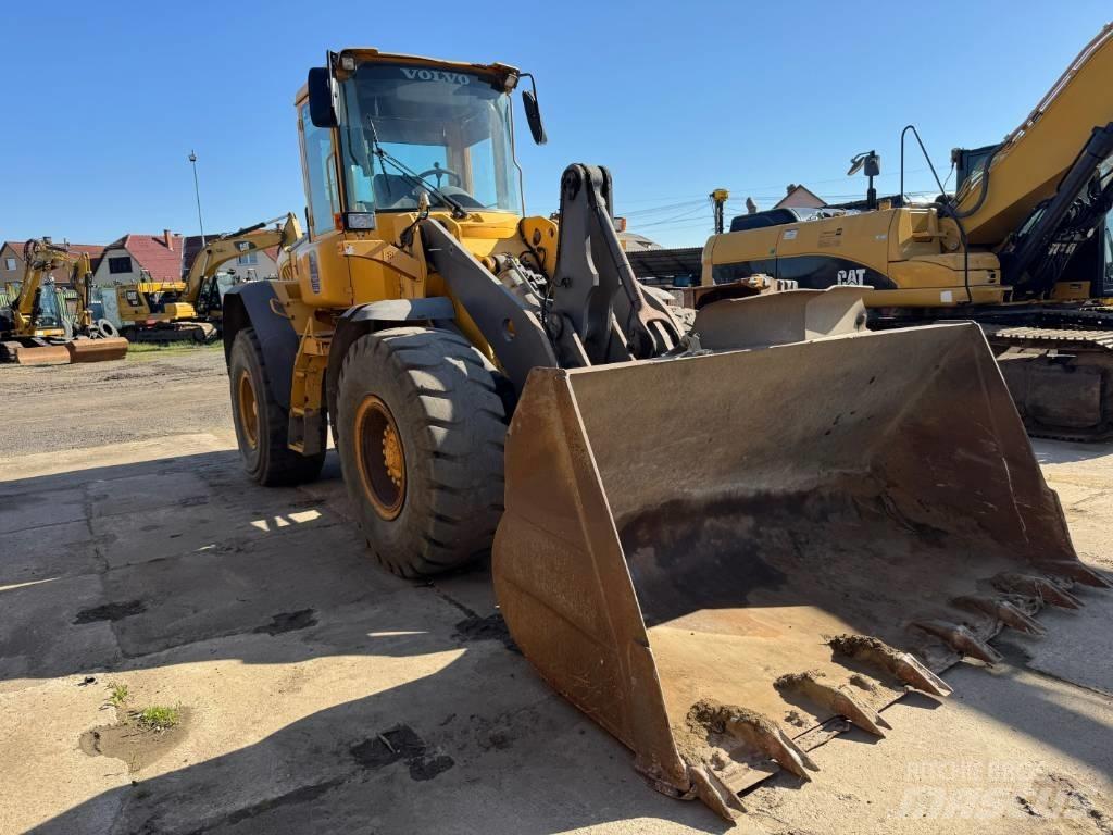 Volvo L 90 E +Mérleg 輪胎式裝載機