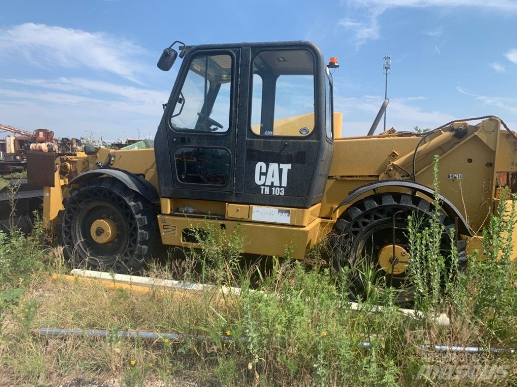 CAT TH 103 伸縮臂操作車