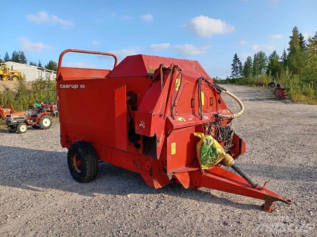 Kverneland 856 草捆撕碎機、切割機、拆袋機
